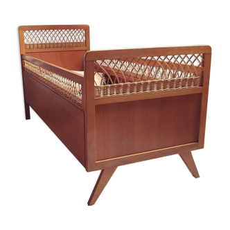 Lit enfant rotin vintage