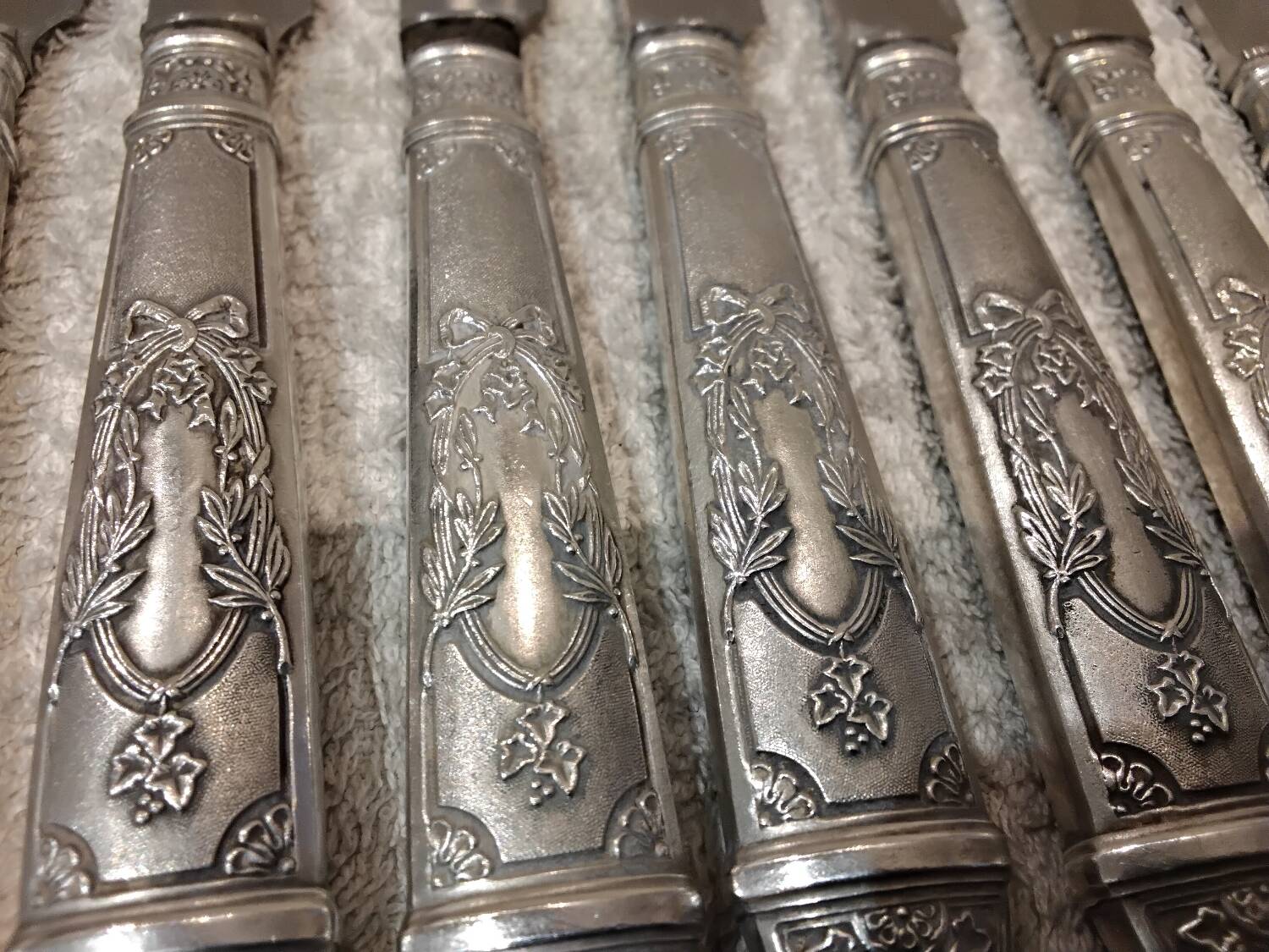 12 silver-plated metal dessert knives yrras louis xvi style