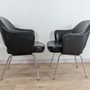 Set of 6 "Conference" chairs by Eero Saarinen for Knoll International