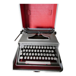 Machine à écrire de - marque