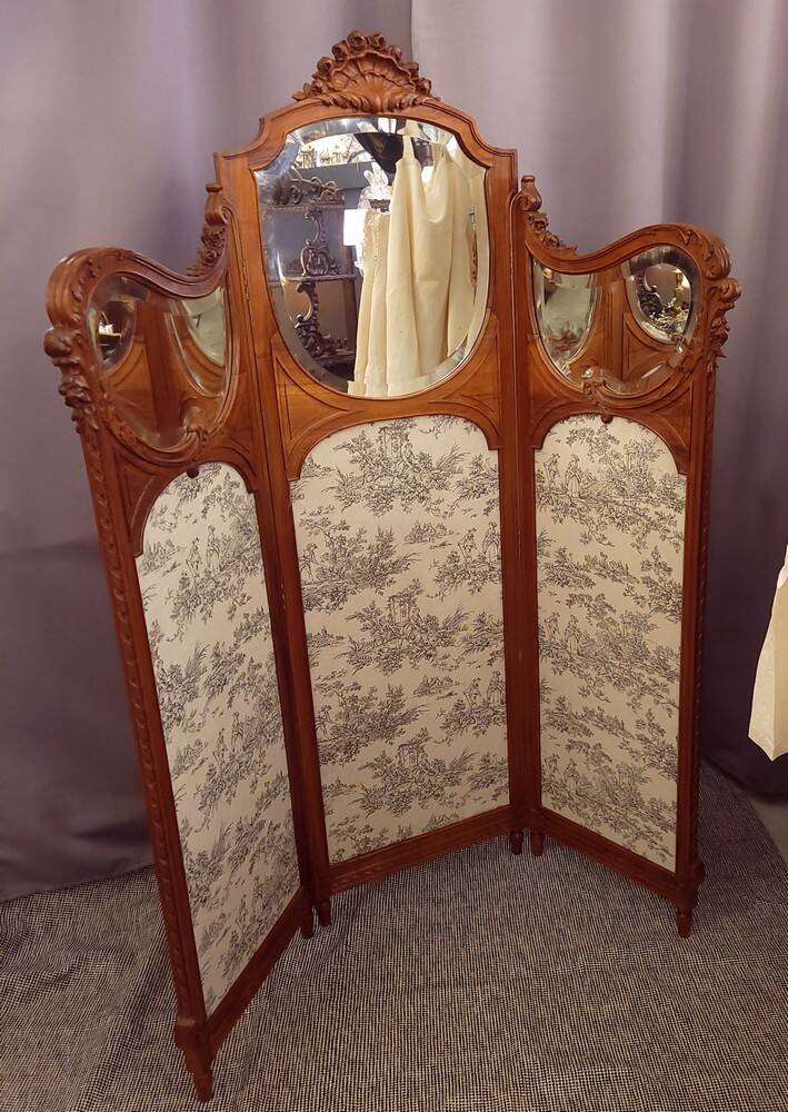 Louis XV screen, Toile de Jouy