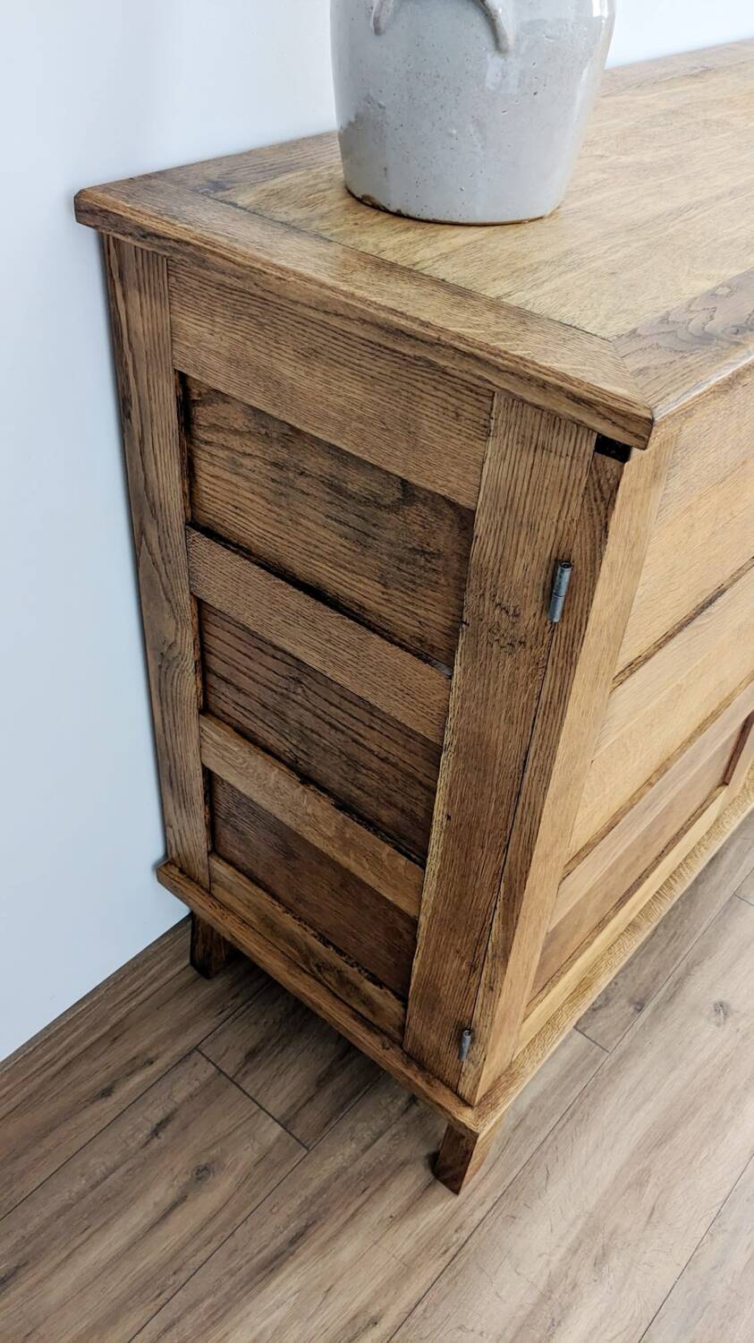 Buffet of disaster victims René Gabriel