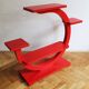 Jardinière moderniste rouge