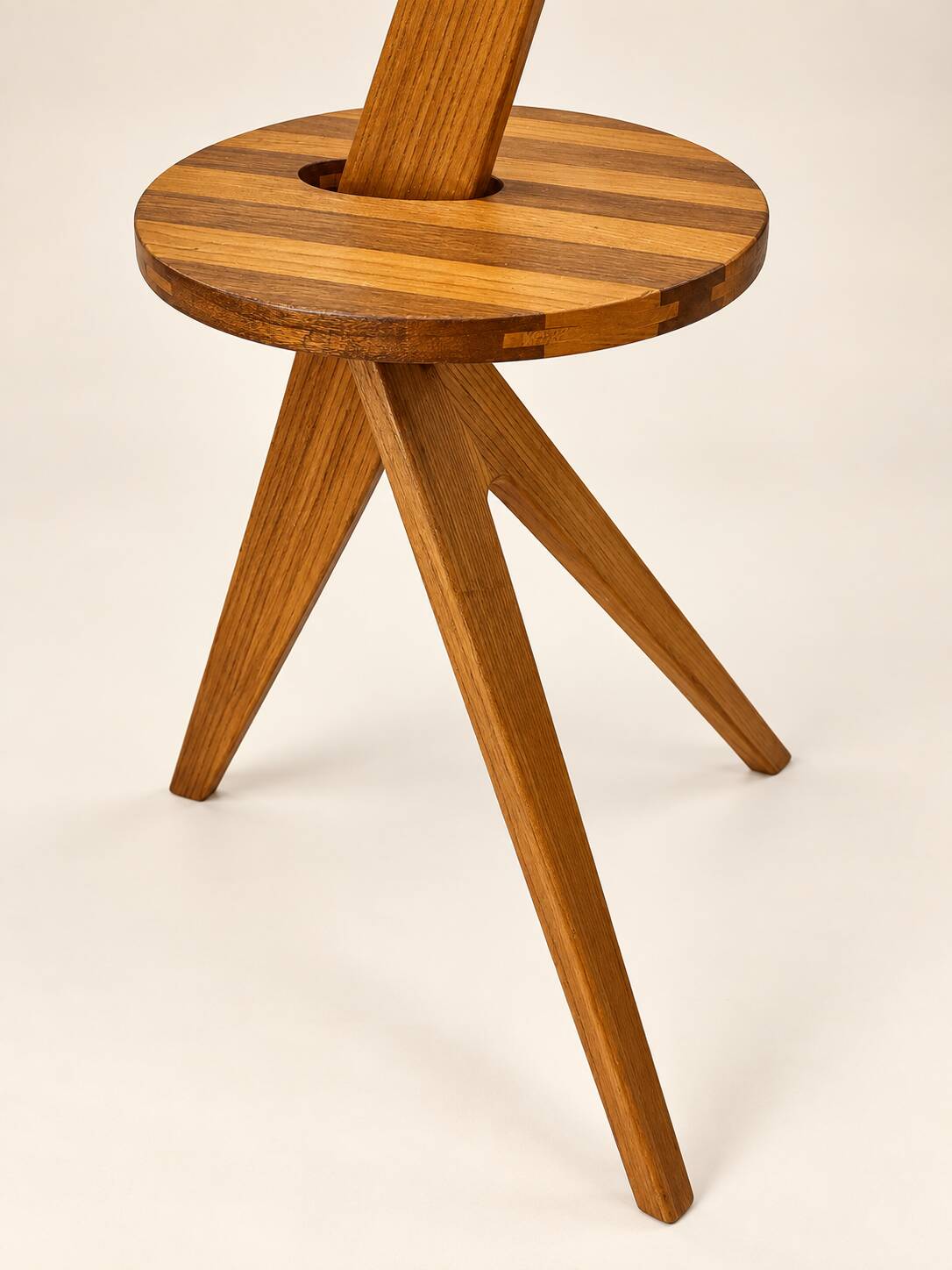 Tripod floor lamp in solid wood - Sweden - 1950