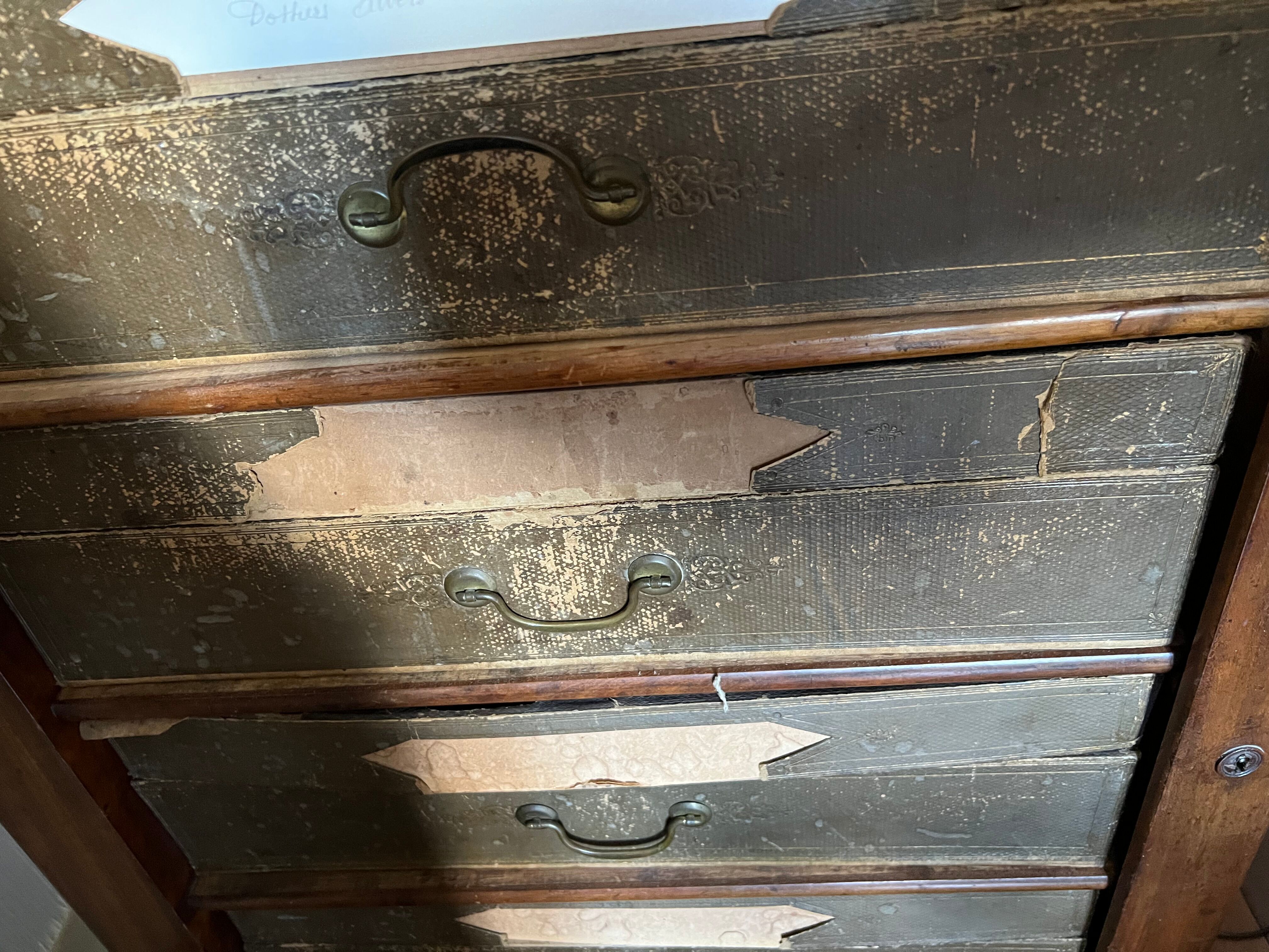 Cardboard restaurant or furniture by profession notary