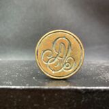 Bronze seal sculpted violinist