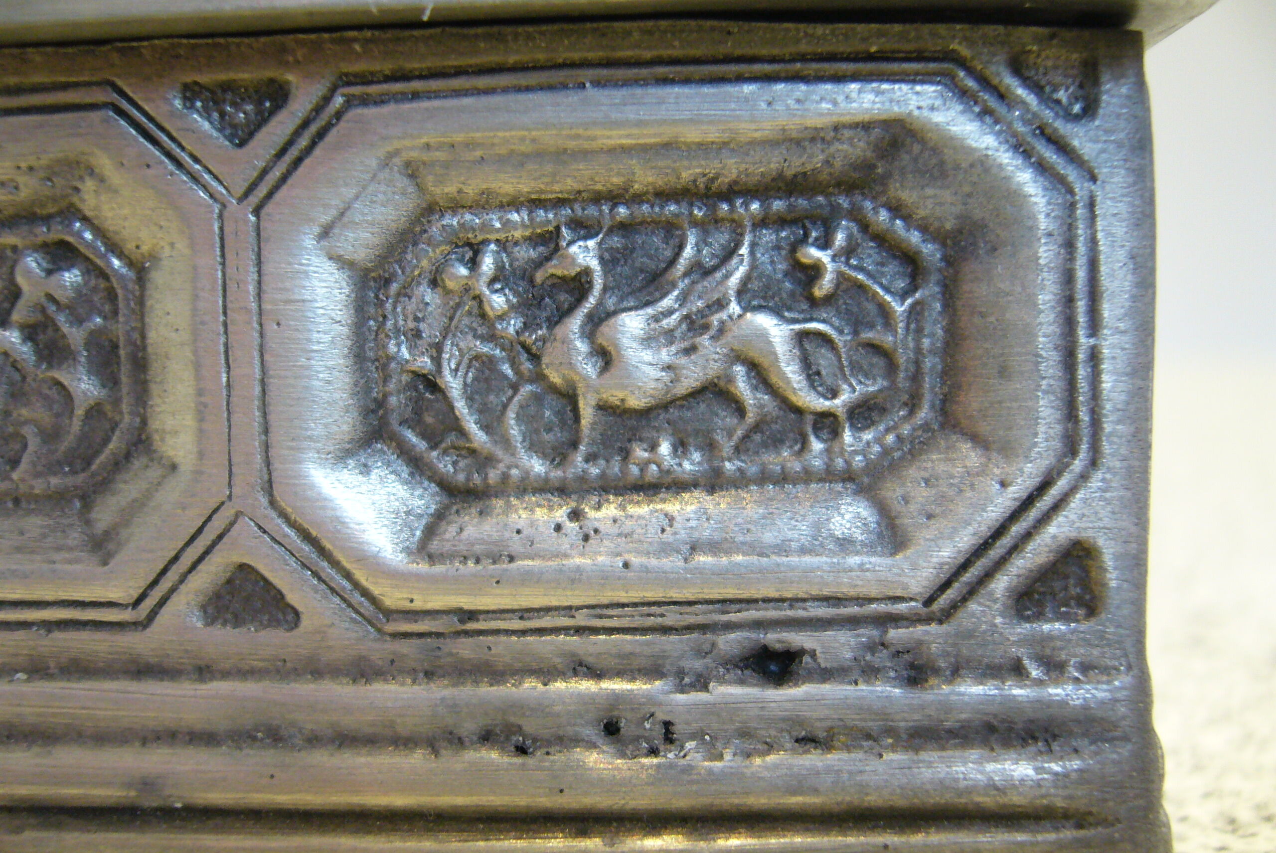 Box in pewter of Périgord