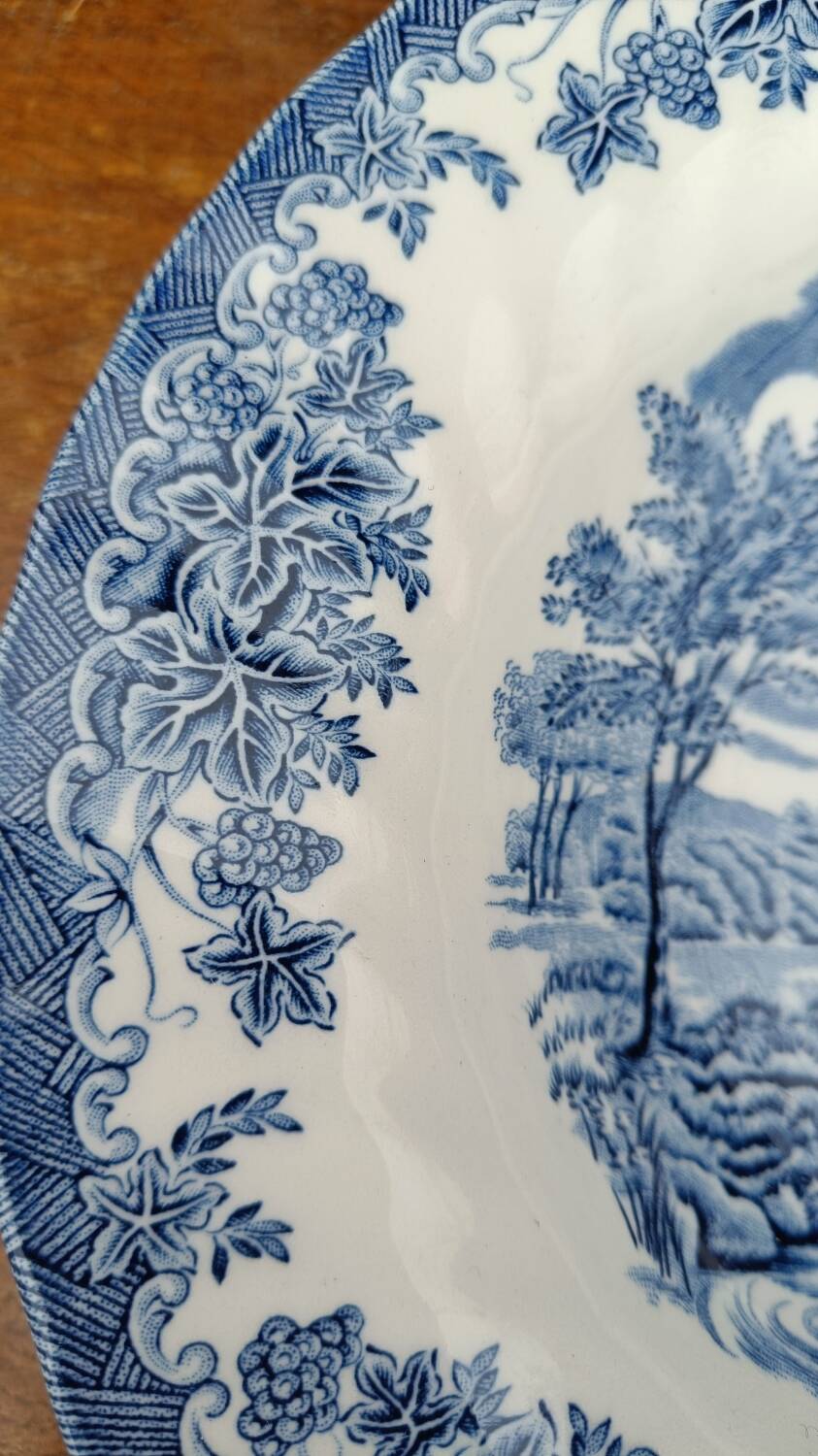 Churchill English soup plate