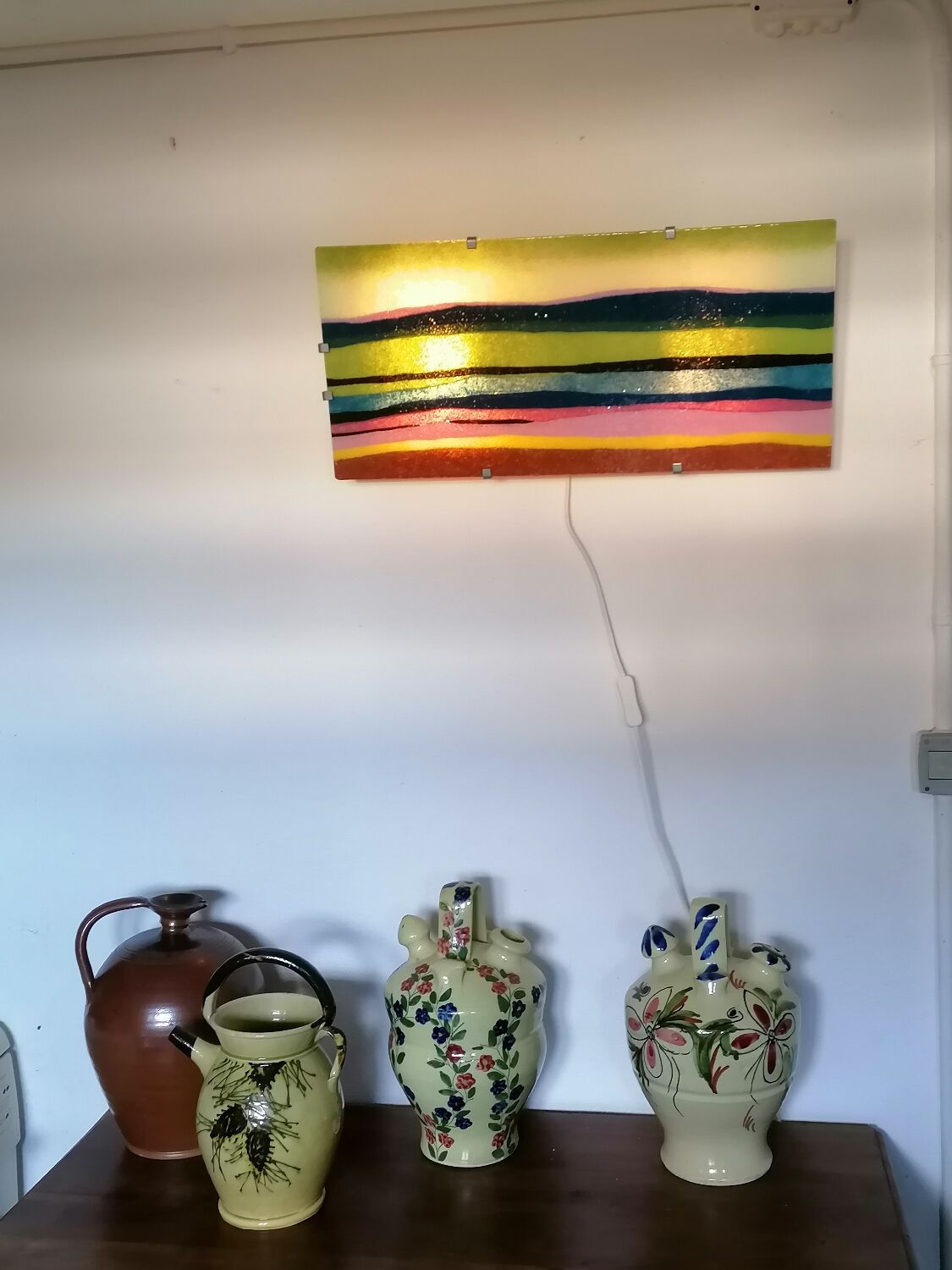 Wall lamp gyllen thermoformed glass abstract pattern