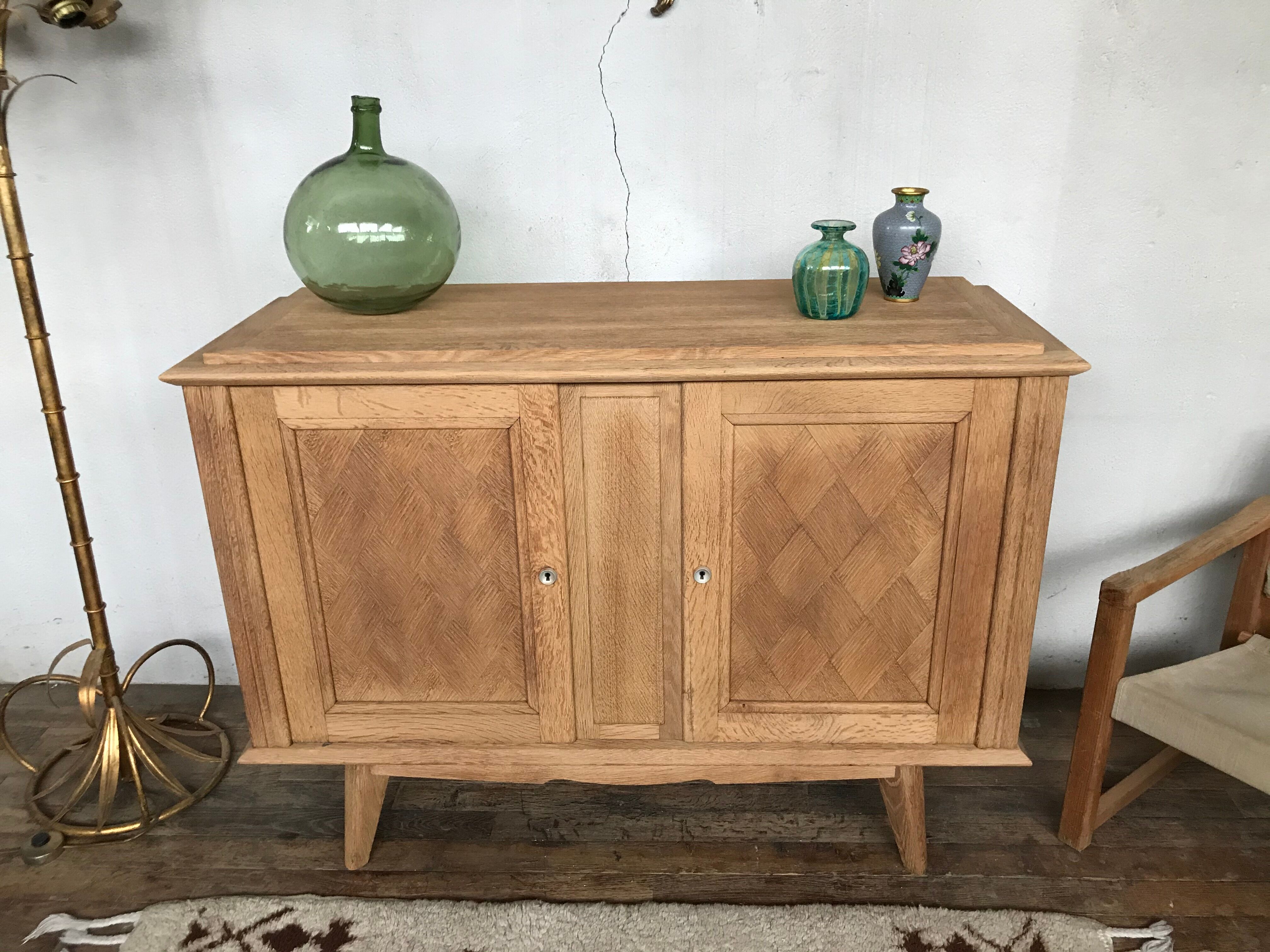 Vintage buffet in clear channel rough feet compass 1950s