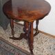 Antique English round table. Petite table ronde anglaise