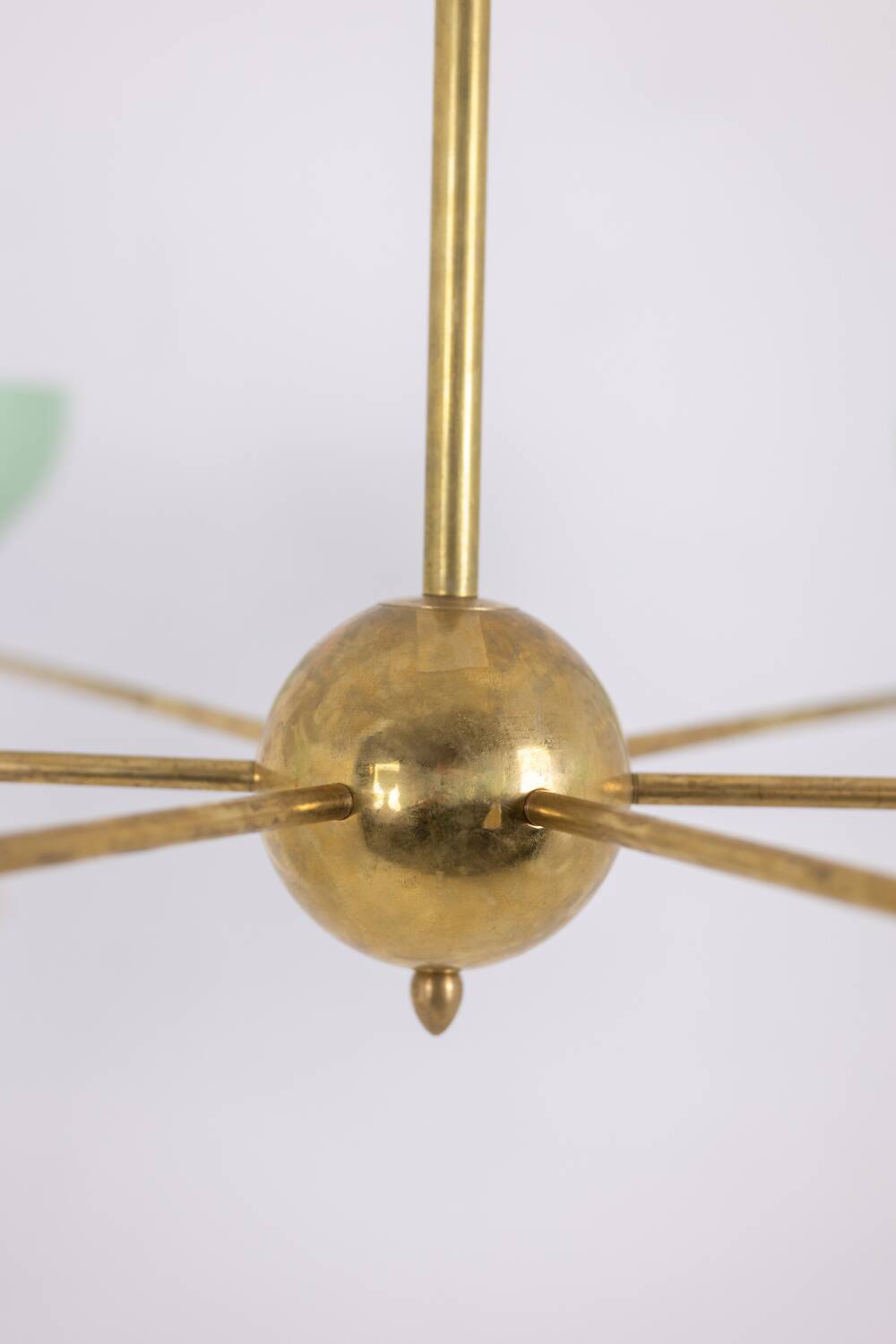 Radiant diablo-shaped chandelier with 12 lights. Contemporary.