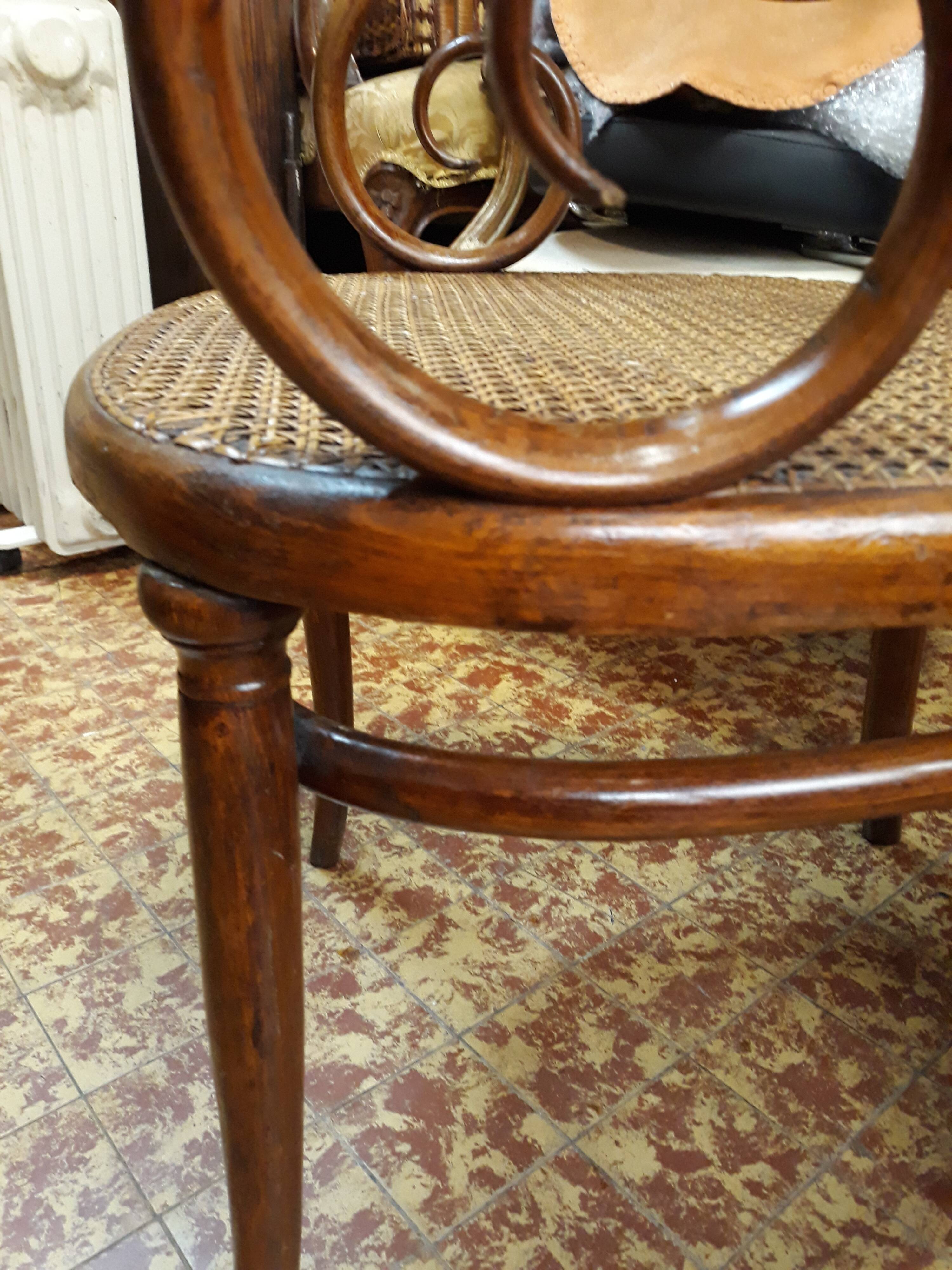 Ancient Viennese No.11 Thonet armchair