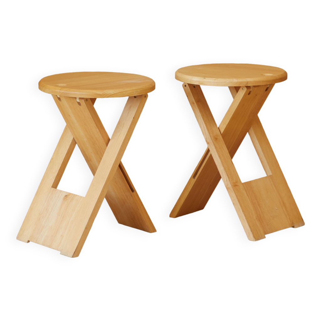 2 wooden stools Suzy by Adrian Reed vintage circa 1980 Selency