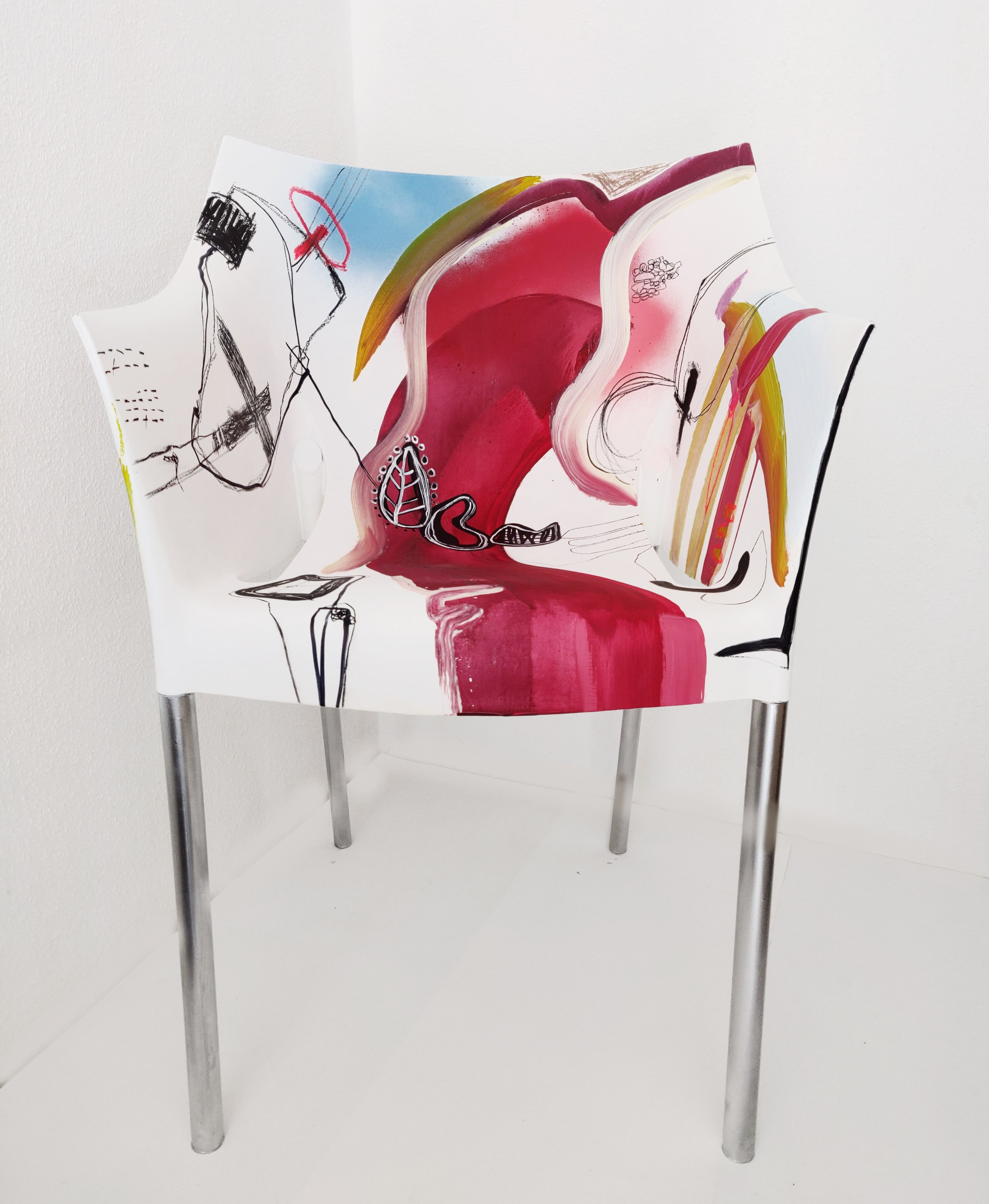 Armchair Dr.NO by Philippe Starck for Kartell painted by WHA. Pantki