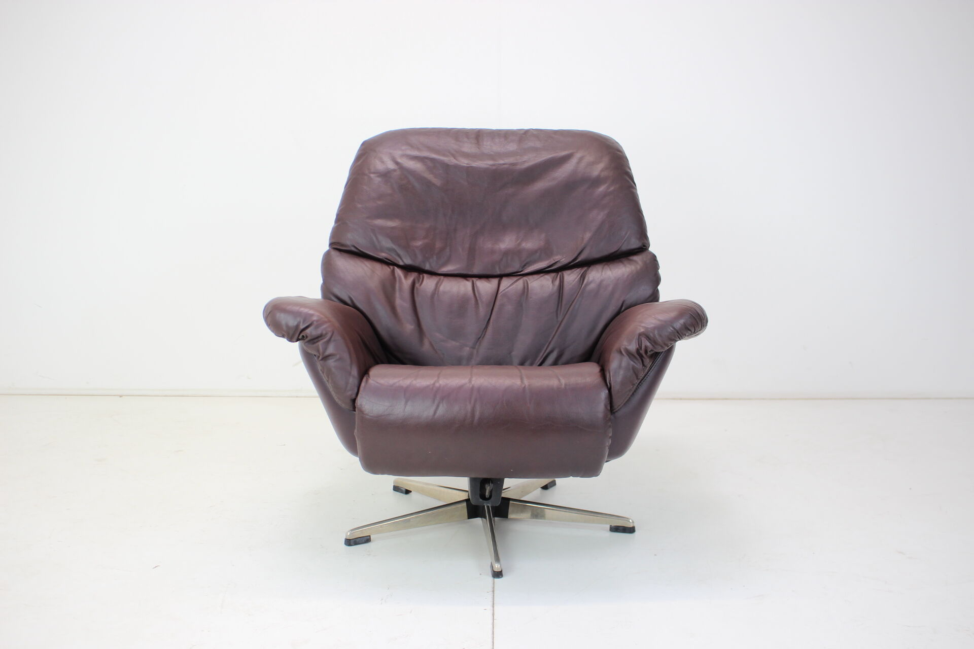 Large scandinavian adjustable leather armchair by peem, 1970s, finland