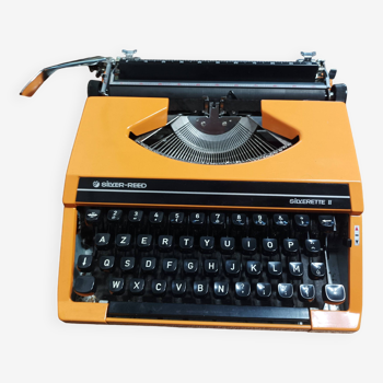 Silver Reed Silverette II Typewriter