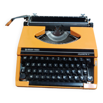 Silver Reed Silverette II Typewriter