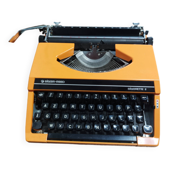Machine à écrire Silver Reed Silverette II