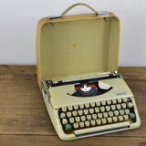 Olympia Splendid 66 Typewriter