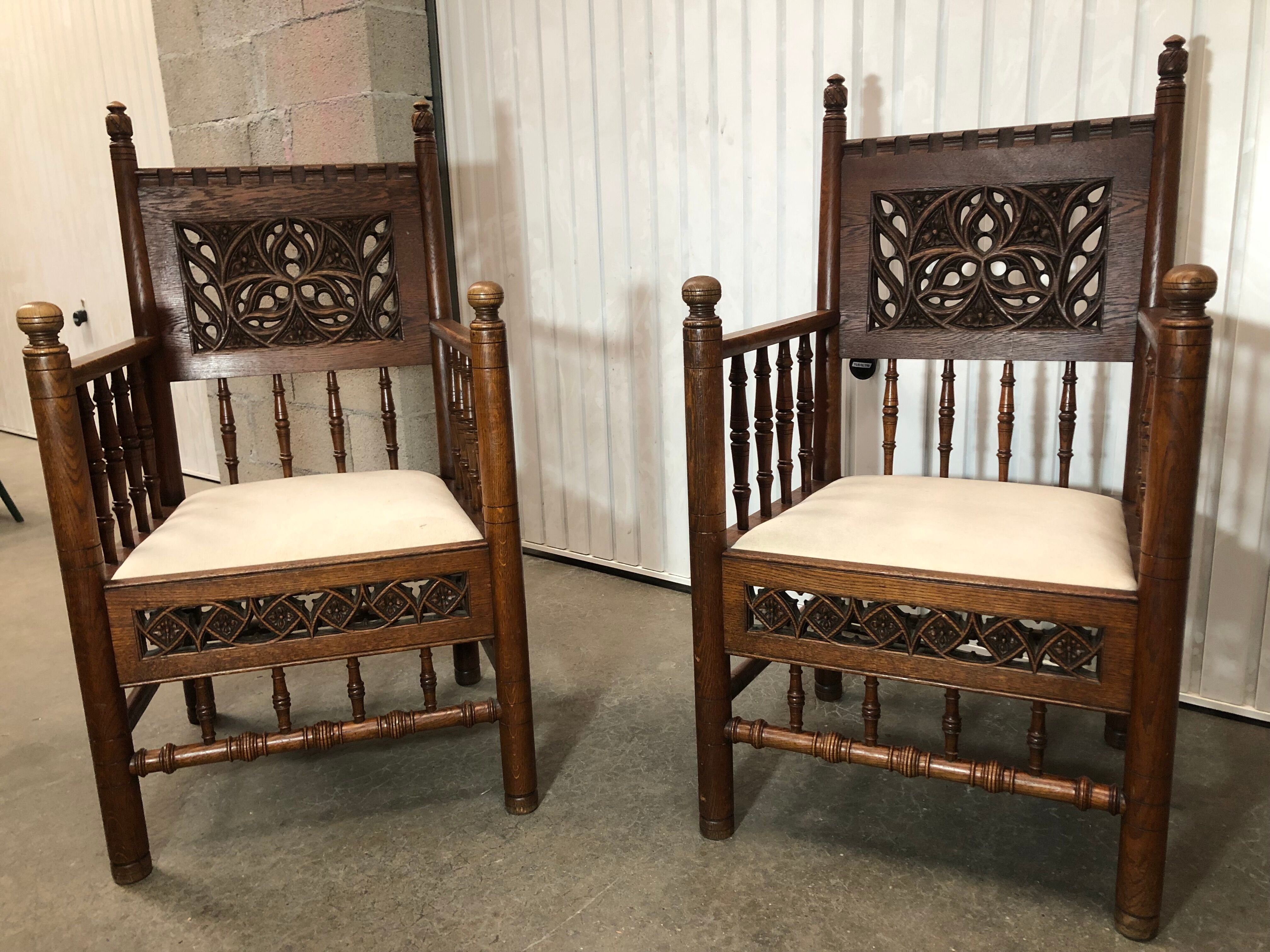 2 armchairs old Gothic style