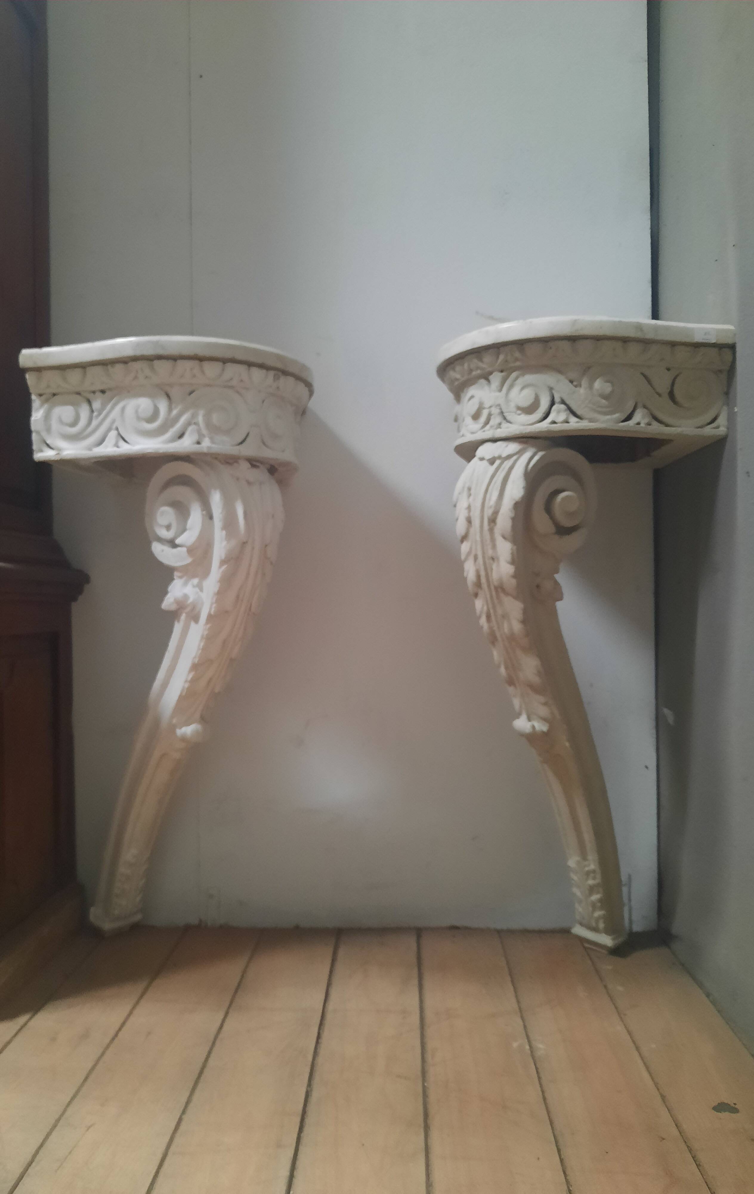 Pair of corner consoles in Louis XV style