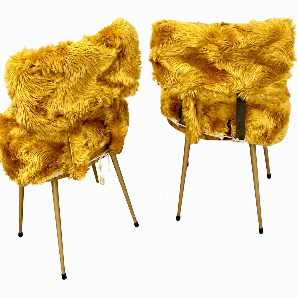 2 armchairs with faux fur, Pelfran, from the 60s/70s.