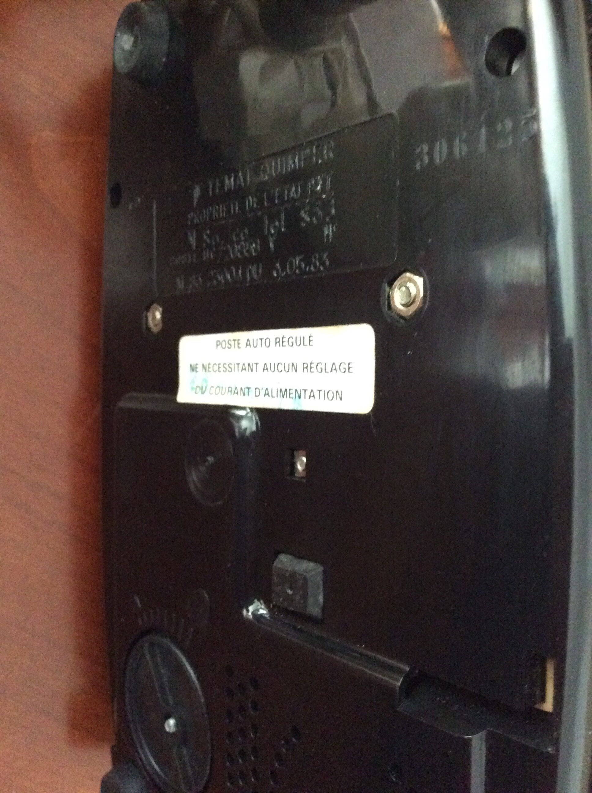 Téléphone cadran rotatif ivoire « Temat Quimper » Socotel 63 vintage
