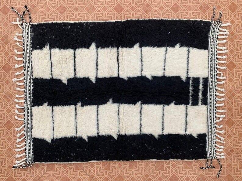 Handmade Beni Mrirt rug, size 160 x 250 cm