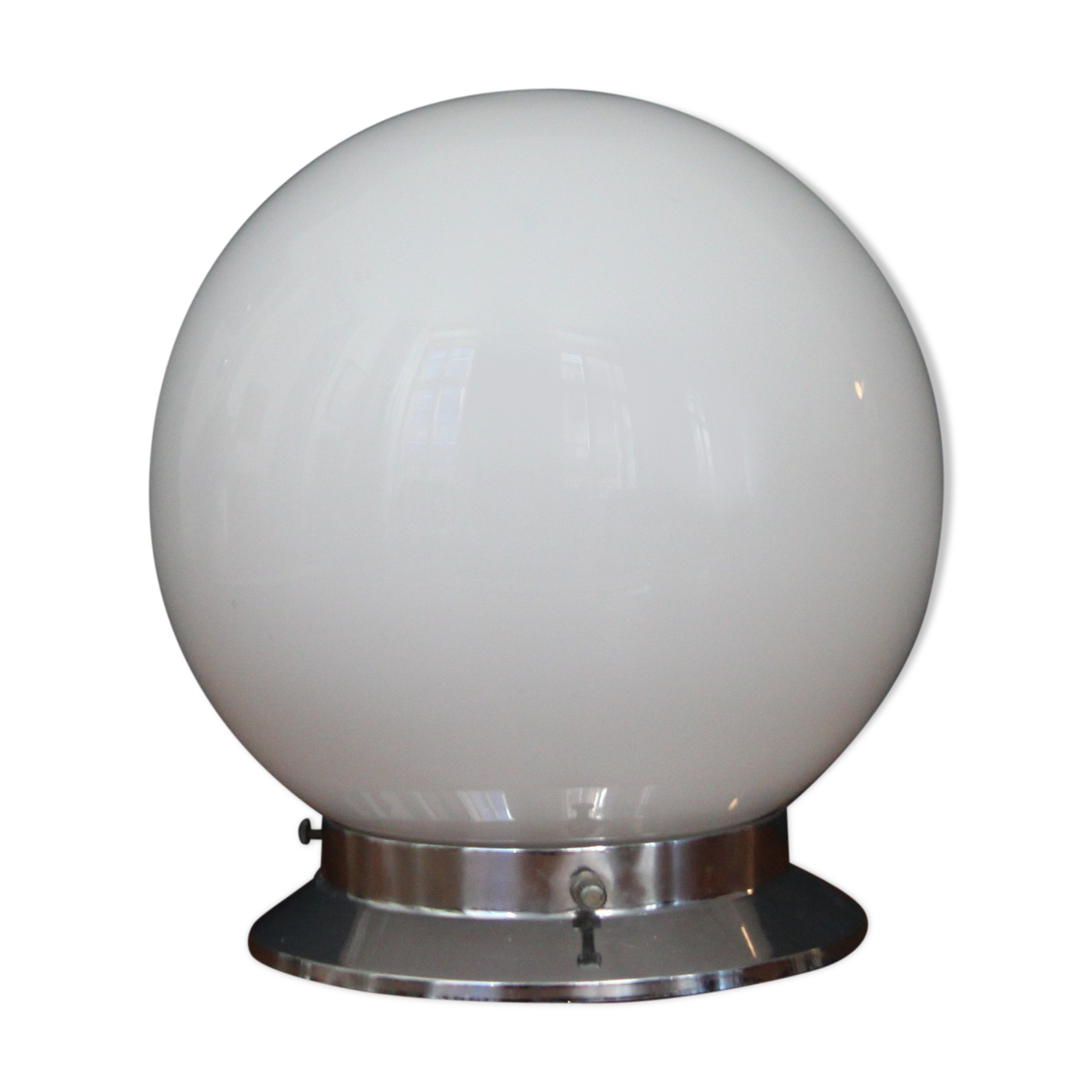 Plafonnier globe en opaline blanche