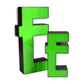 Letter E neon