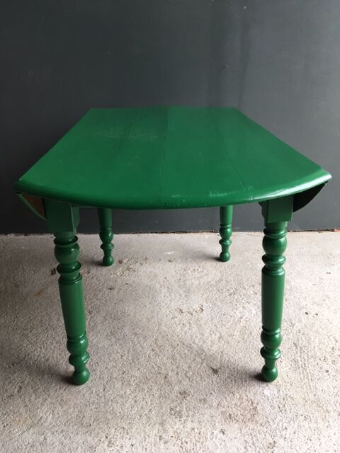 Table green