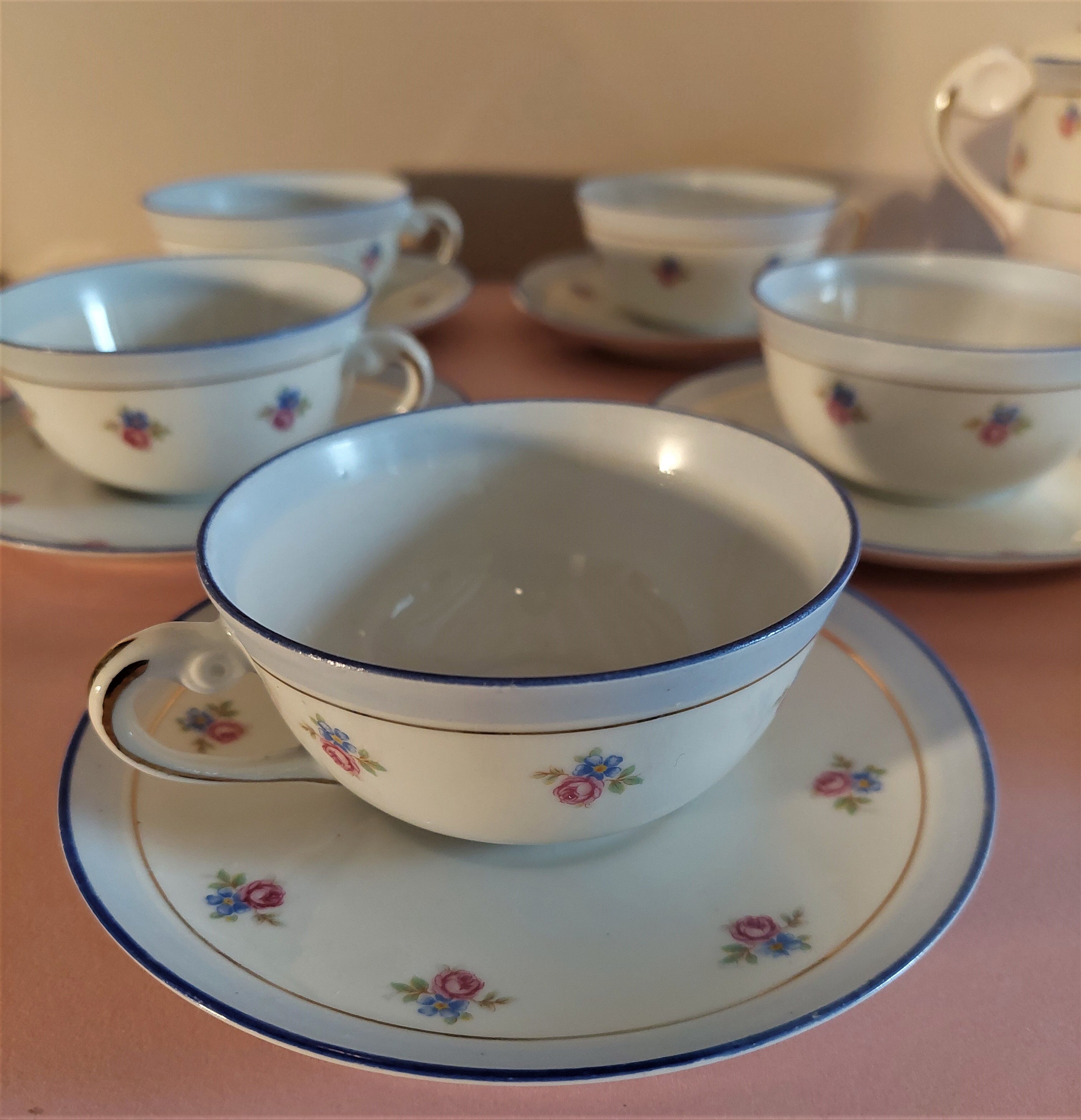 Chauvigny porcelain tea set six cups