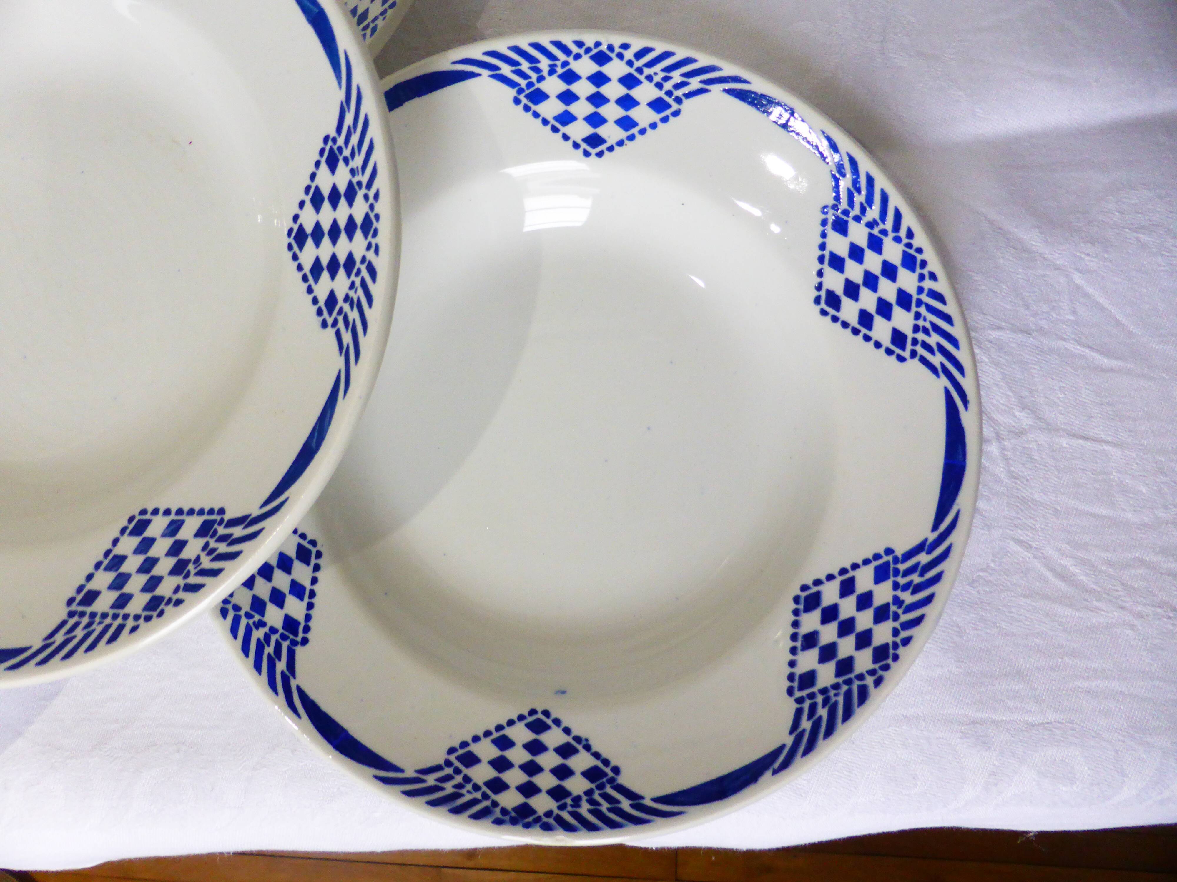 4 deep plates from Moulin des Loups et Hamage, Pantin model 211233