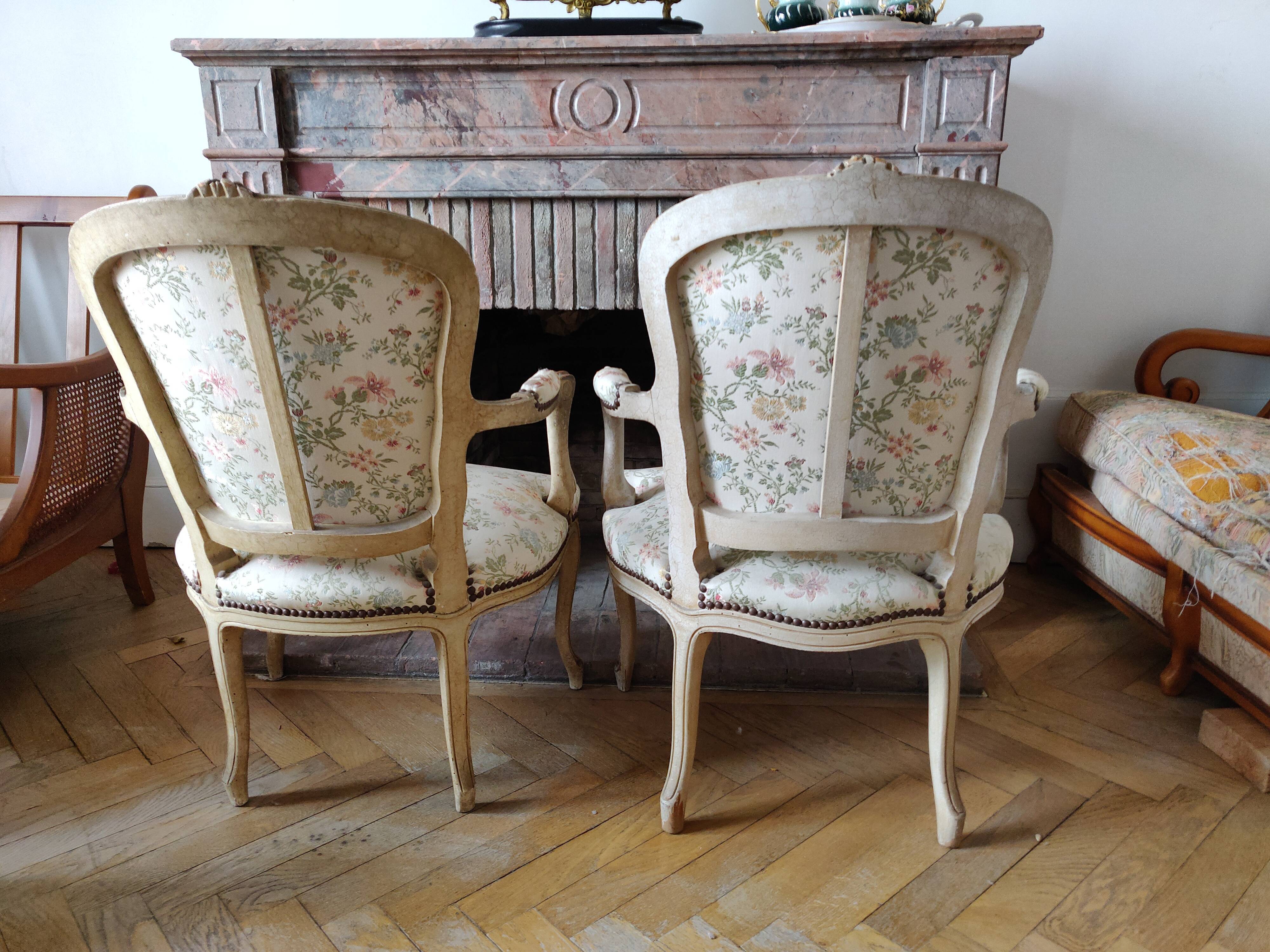 Pair armchairs Louis XV floral convertibles