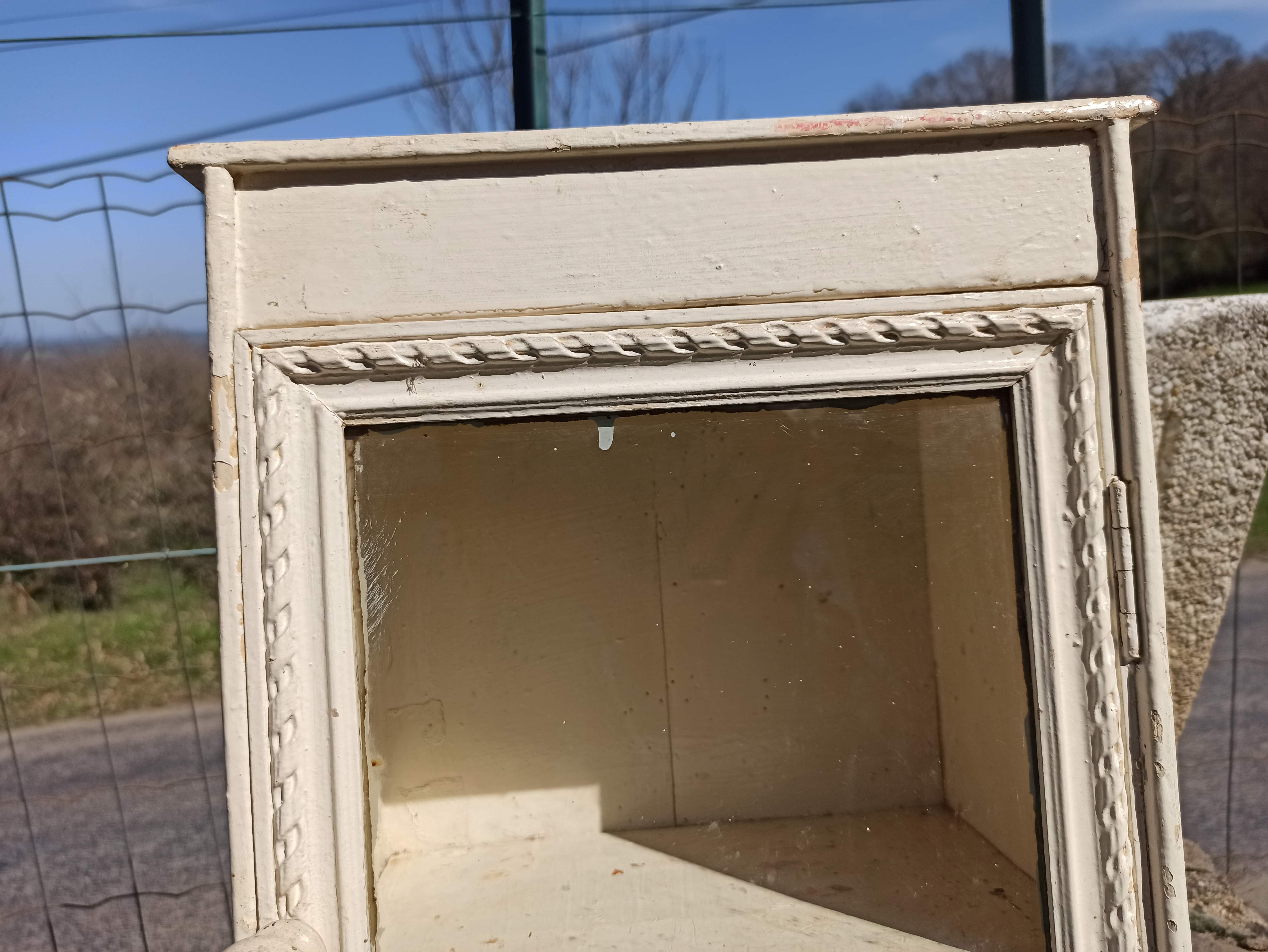 Medicine cabinet