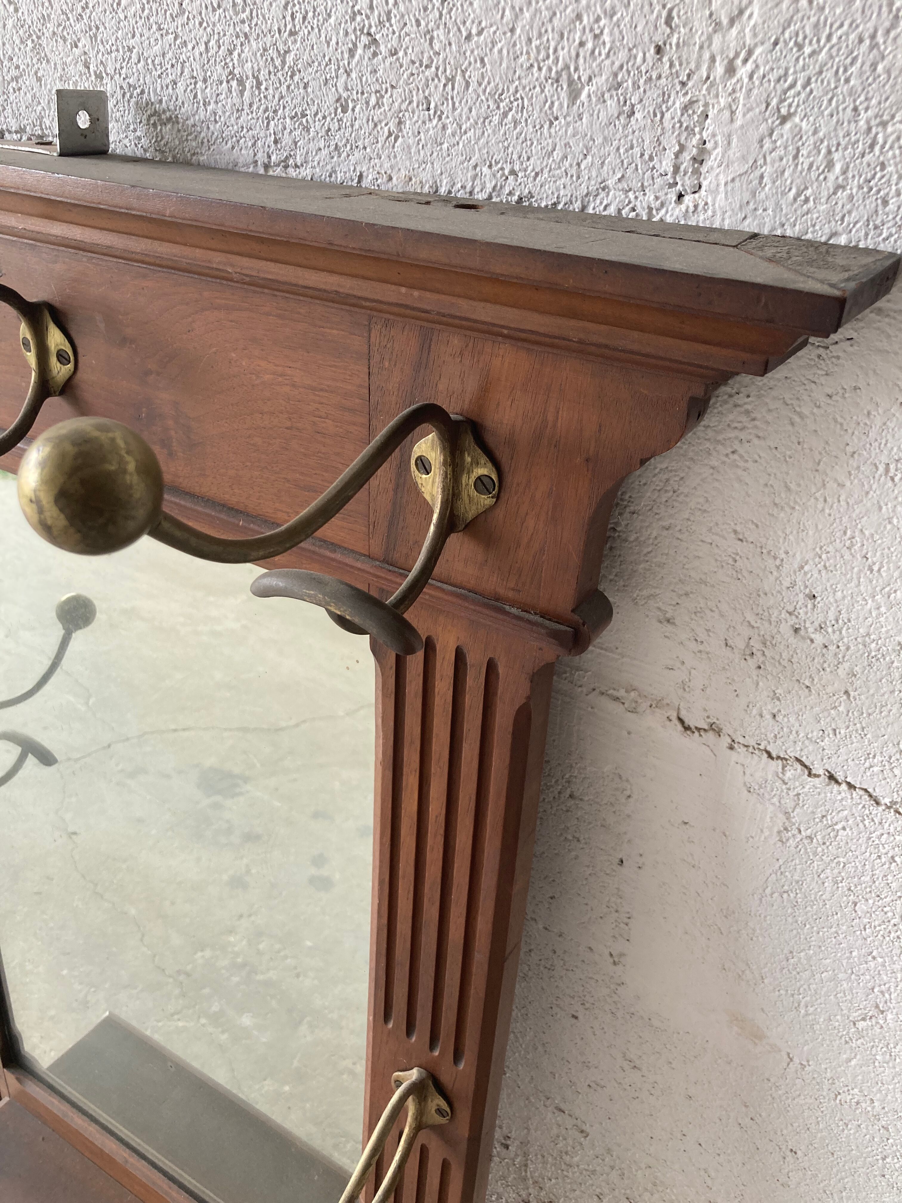 Cloakroom Coat rack with vintage mirror
