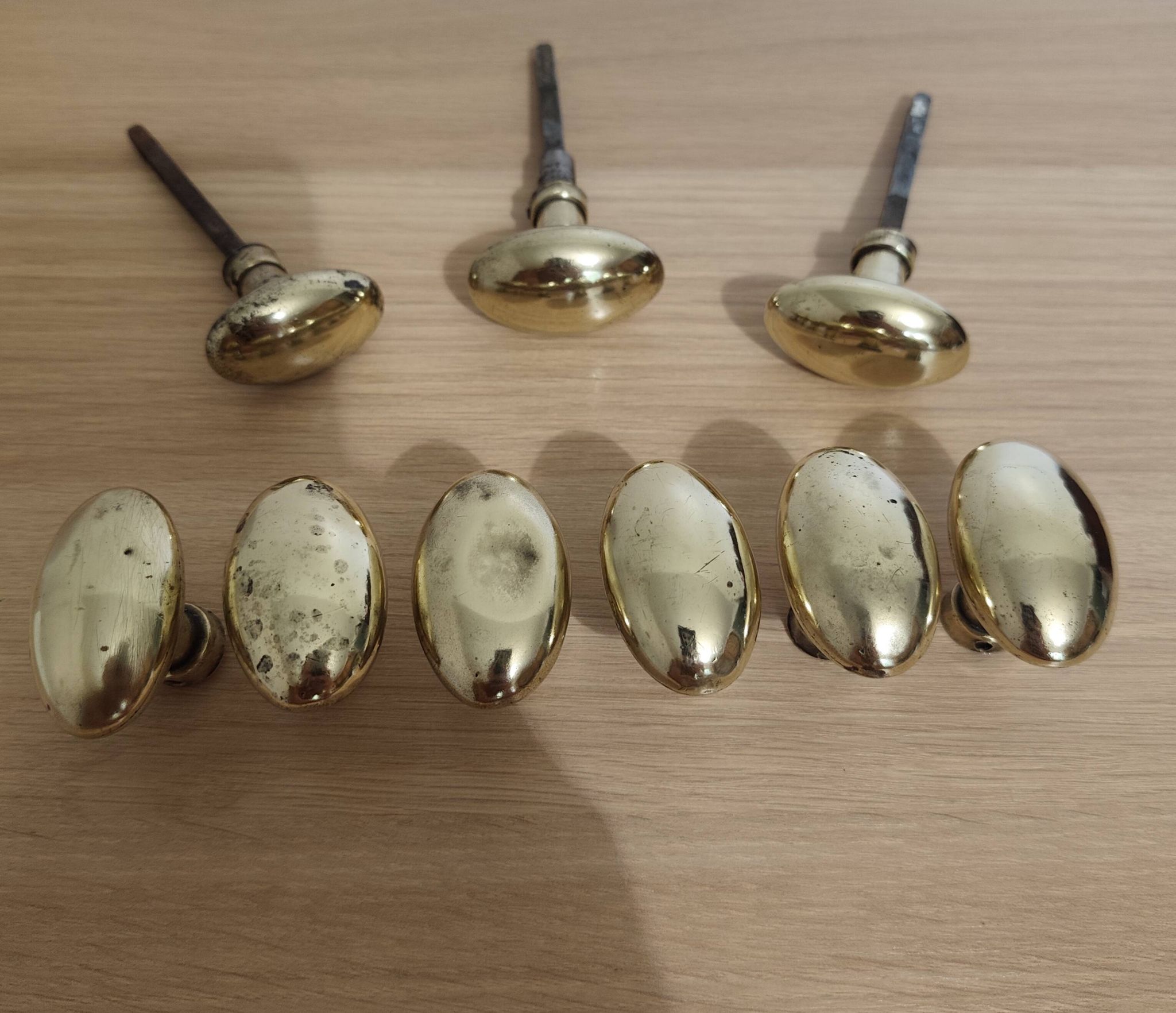 Lot de 9 poignées de porte en laiton