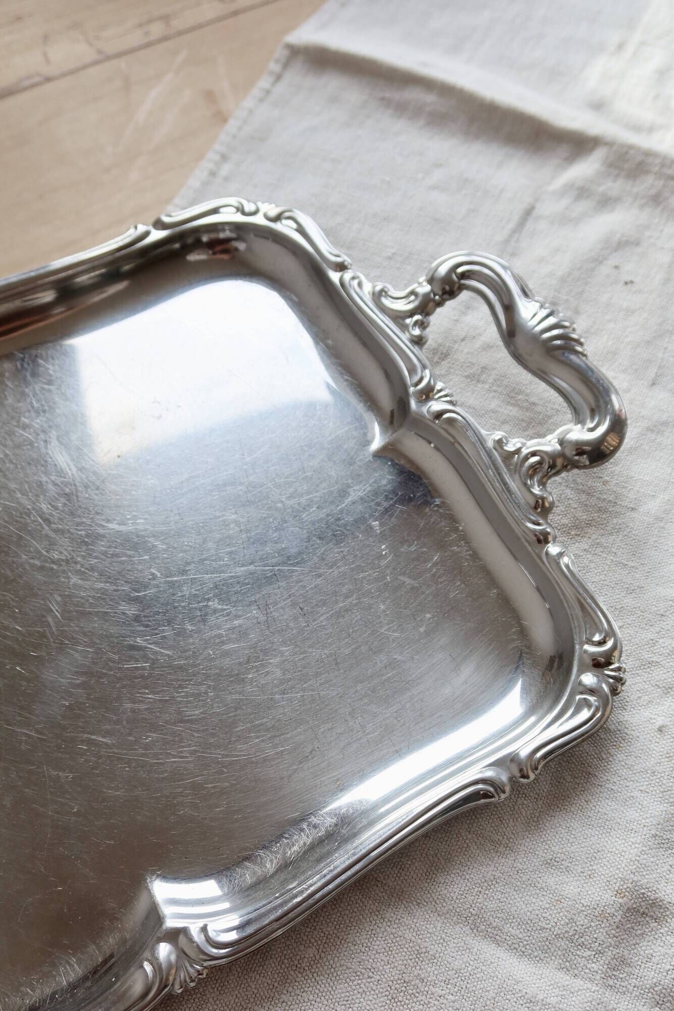 Vintage silver-plated service tray – Rococo handles