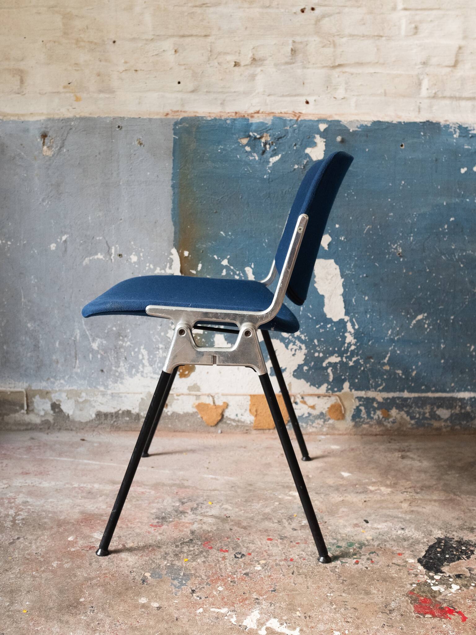 Giancarlo Piretti - DSC chair (for Castelli)