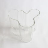Savoy vase by Alvar Aalto for Iitalla Finland