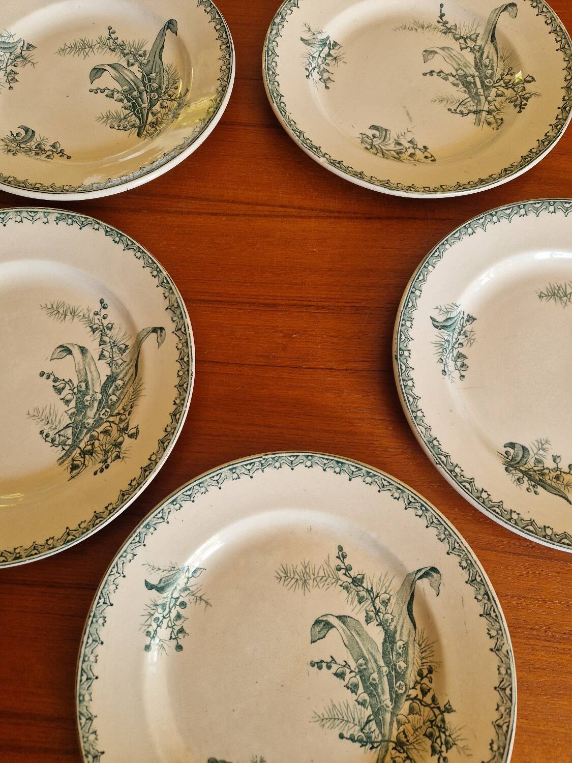 Set of 5 Saint Amandinoise Muguet Plates