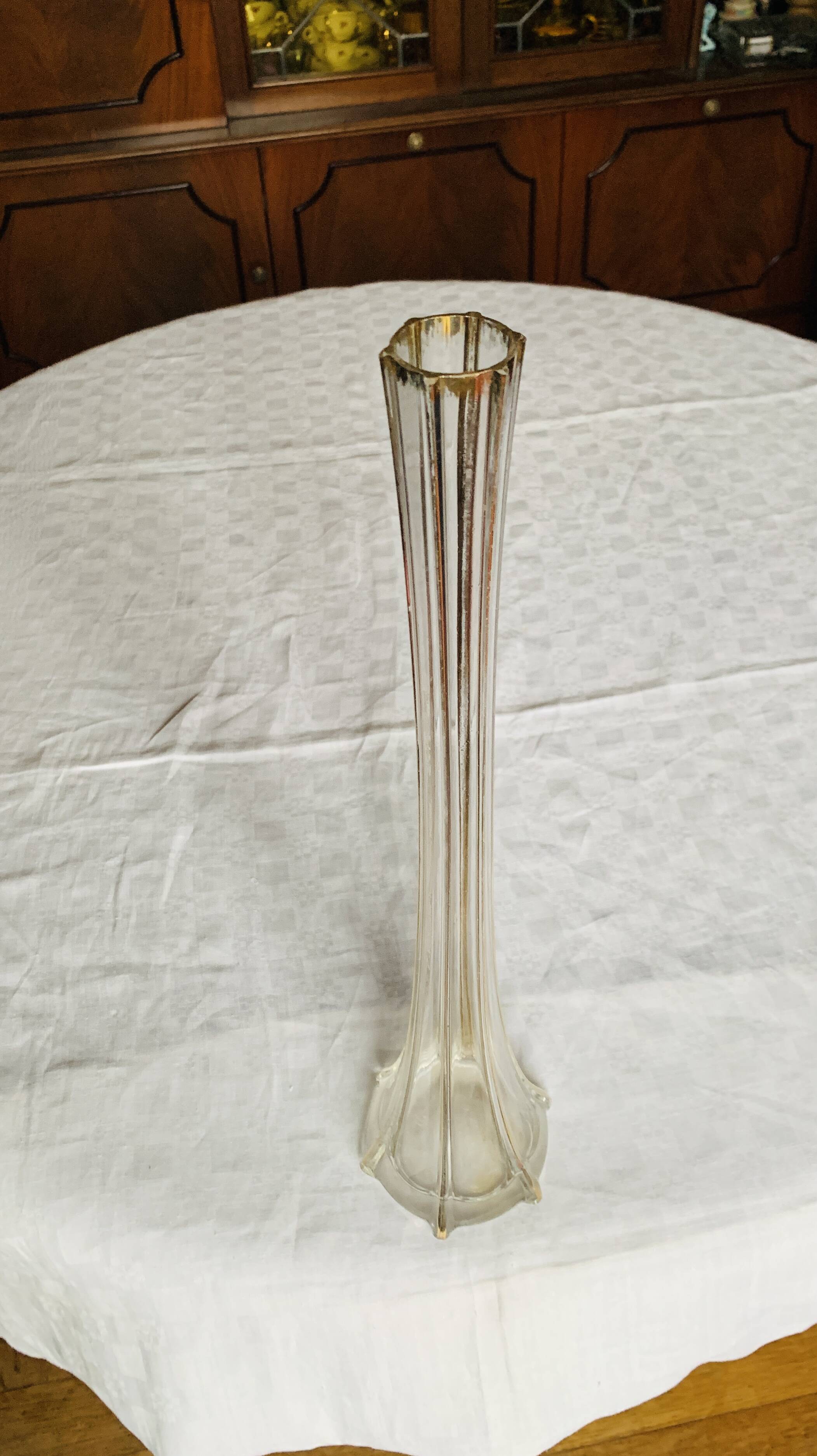 Glass soliflore vase