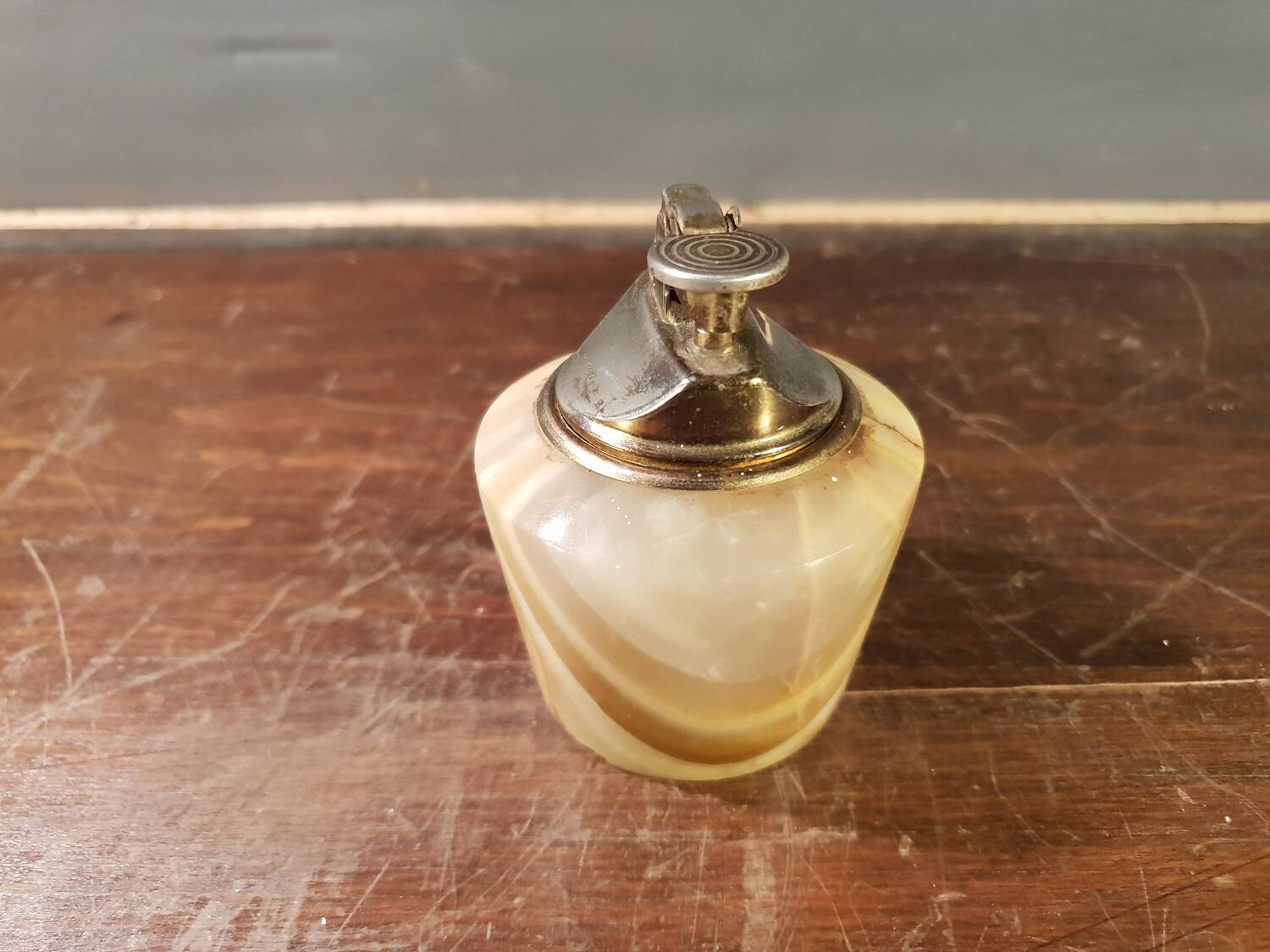 Table lighter
