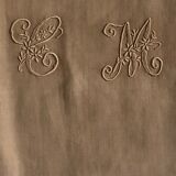 Drap ancien en pur fil de lin teinté en ecureuil