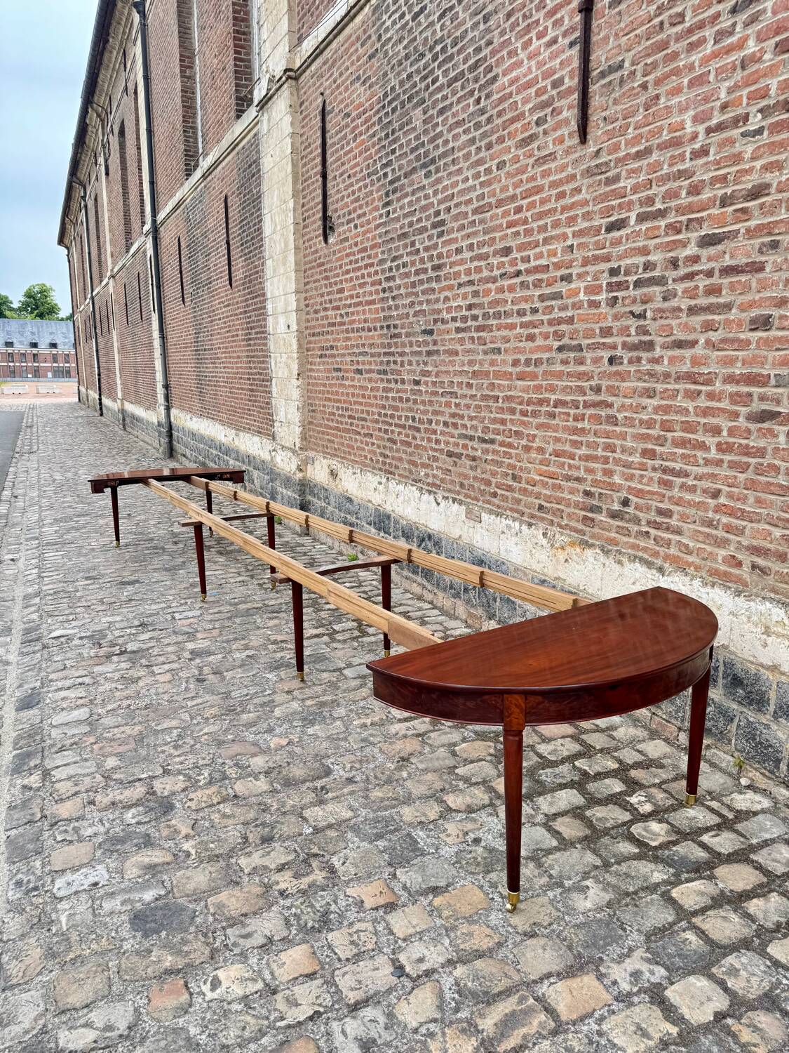 Table de salle à manger en acajou massif d’époque Louis XVI XVIII eme
