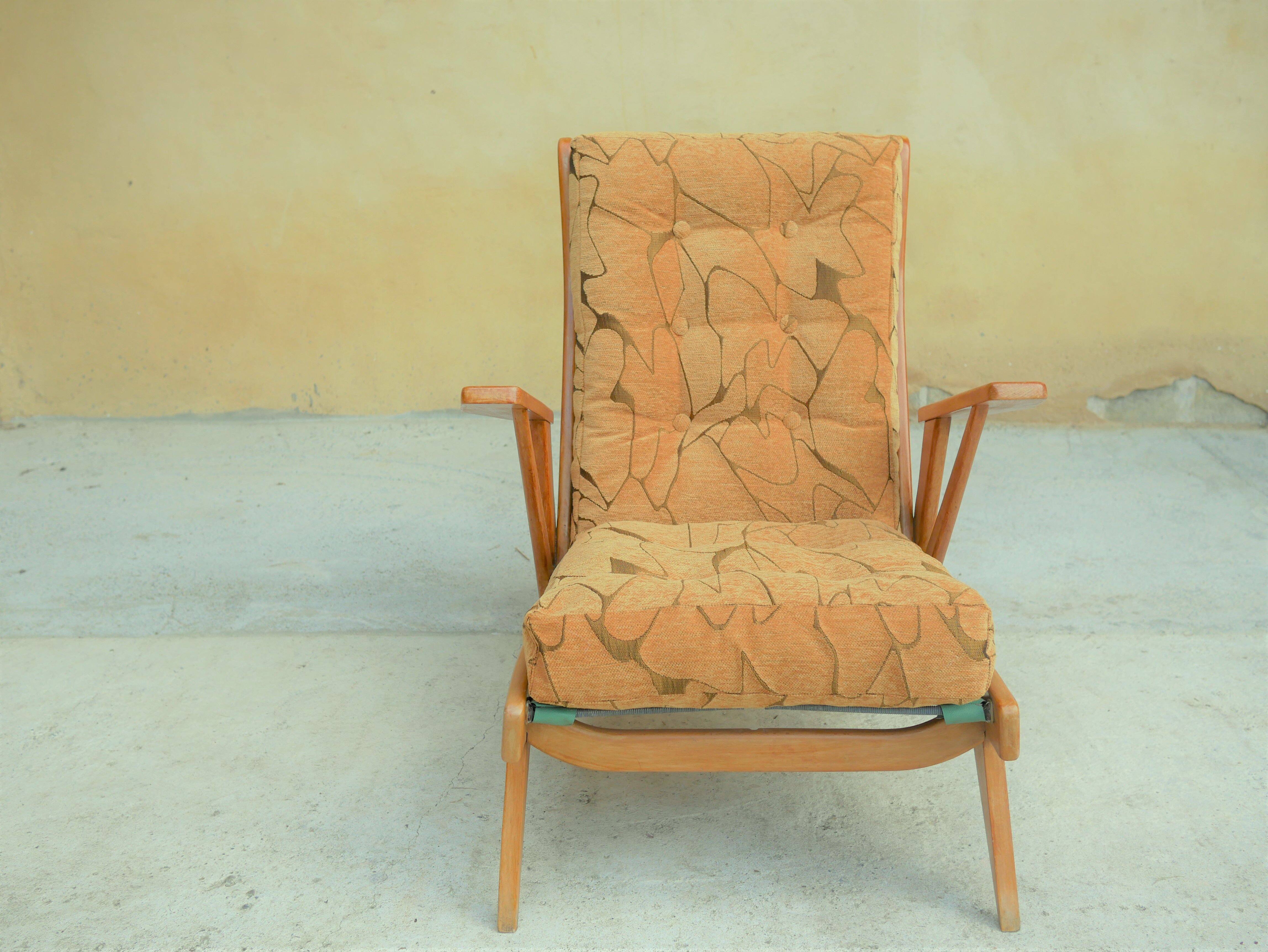 "FS 141" chair by Free-Span editions
