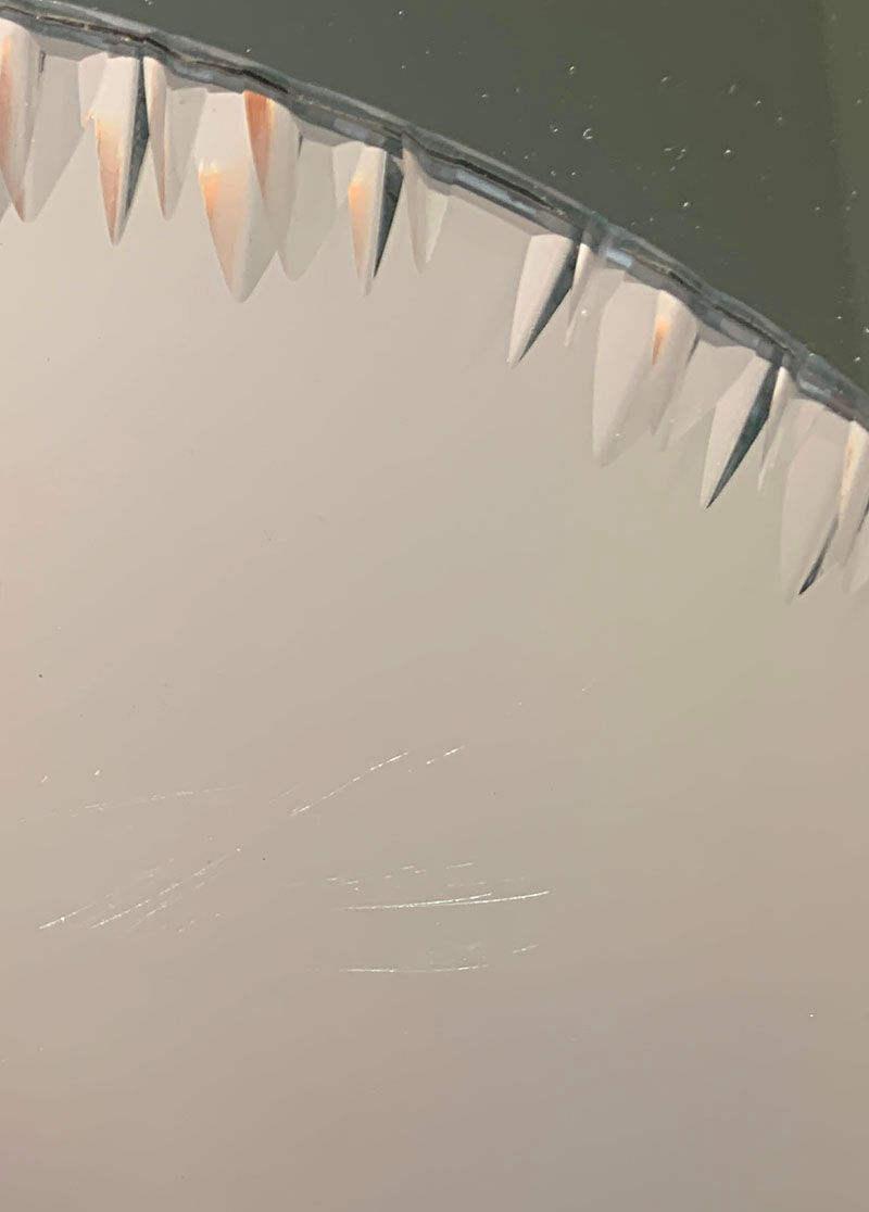 Chiseled double complexion mirror