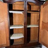 Alsatian wardrobe from the Louis XIII period in solid walnut.