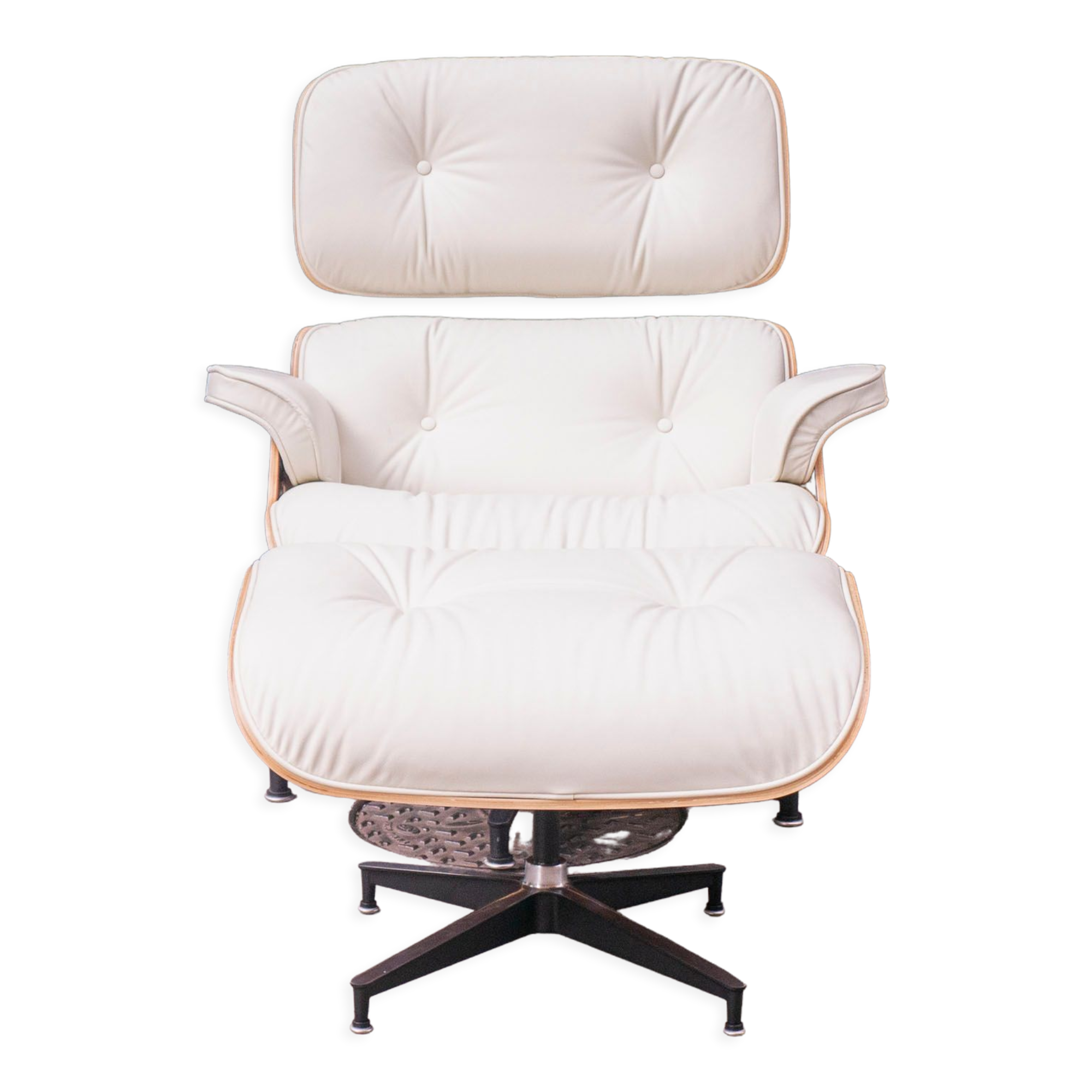 Charles & Ray Eames Lounge Chair 2017 Herman Miller Edition